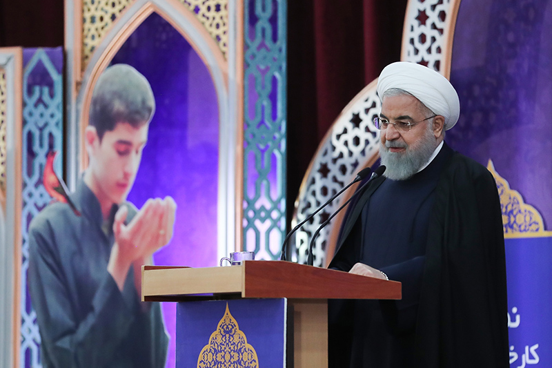 روحانی: نماز افتخار بشریت است