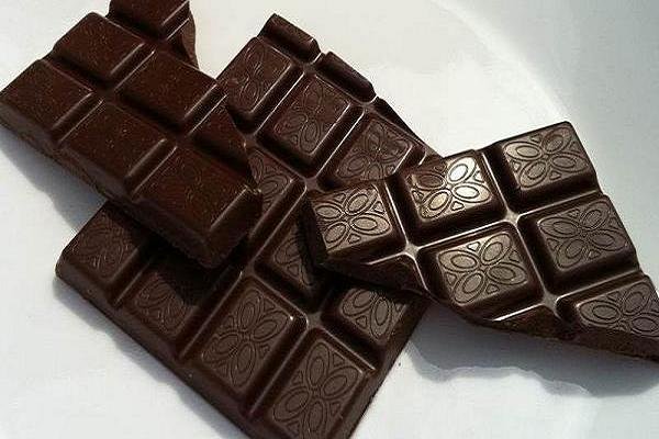 حس آرامش و رضایتمندی در افراد، با مصرف شکلات تلخ