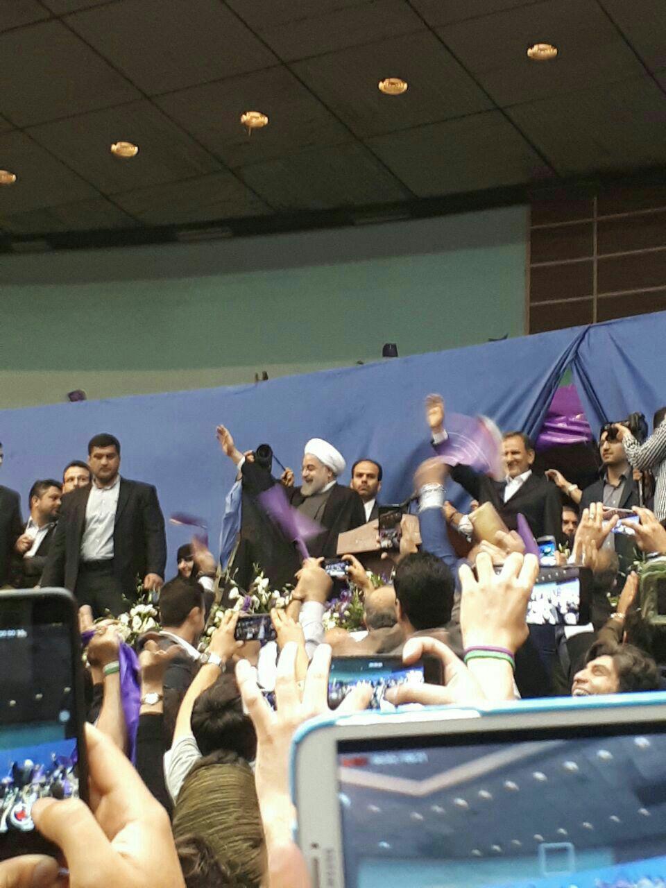 روحانی: صاحب این کشور مردم و رای‌شان است