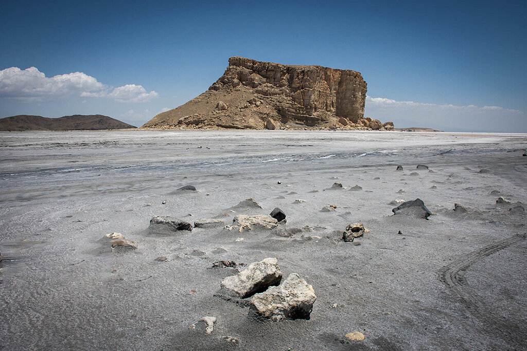 تصویر تلخی که ناسا از دریاچه ارومیه منتشر کرد + عکس