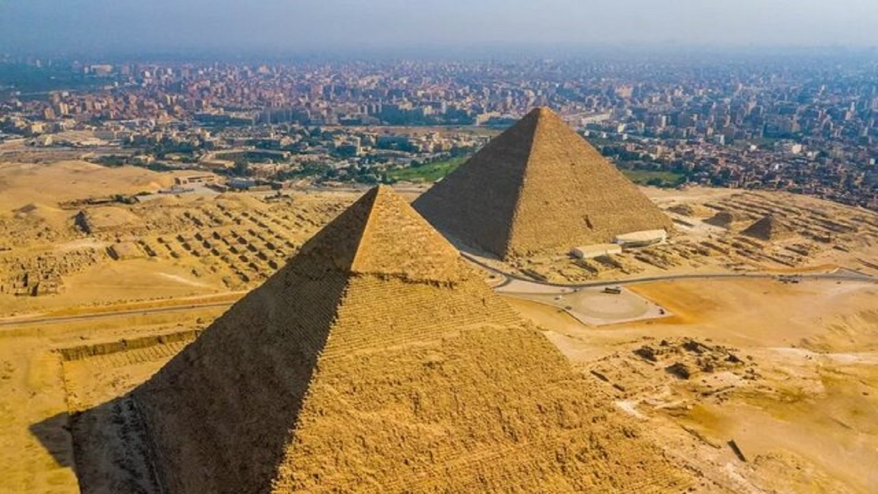 چرا مصریان به ساخت هرم ادامه ندادند؟
