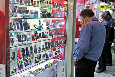 پیش‌بینی تاثیر بسته جدید ارزی دولت بر بازار موبایل