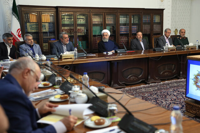 روحانی: تلاش مضاعف در مسیر مبارزه با قاچاق کالا و ارز برای بهبود شرایط تولید ضروری است/ قیمت گوشت هنوز متعادل نیست