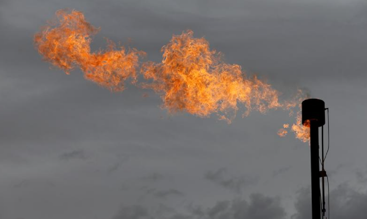 اعمال محدودیت‌های جدید کرونا قیمت نفت را دچار لغزش کرد