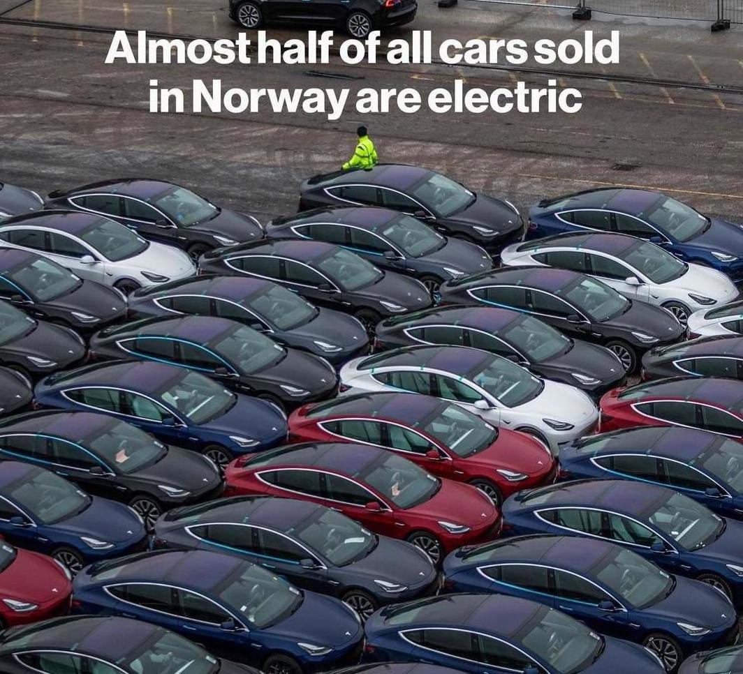 چیرگی تسلا بر بازار خودروهای نروژ/ نصف خودروها الکتریکی است