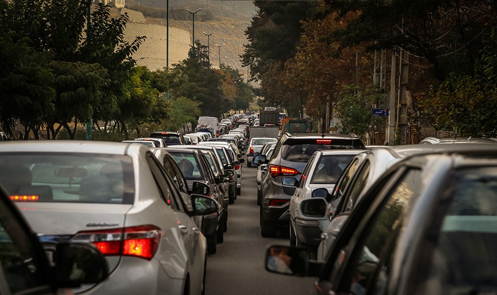 مخالفان و موافقان تندرو طرح جدید ترافیک چه بر سر توسعه حمل ونقل عمومی می‌آورند؟