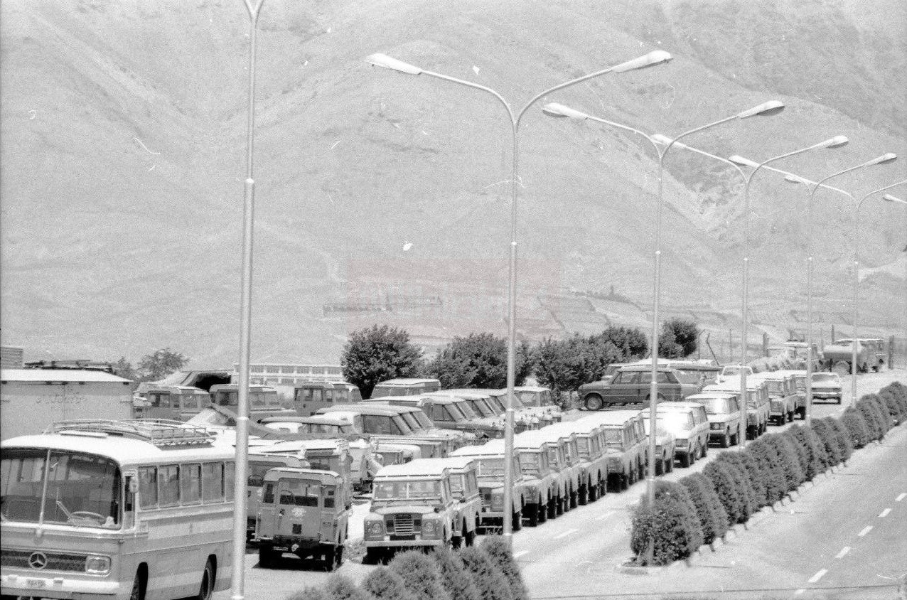 پارکینگ صدا و سیما  در دهه ۵۰ +عکس