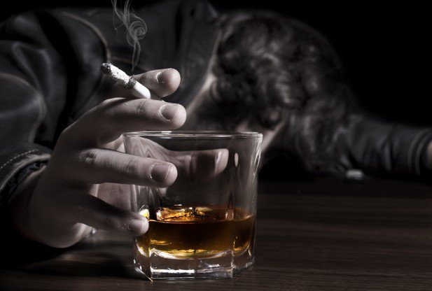مرگ شهروند خرم‌دره‌ای با مصرف مشروبات الکلی دست‌ساز