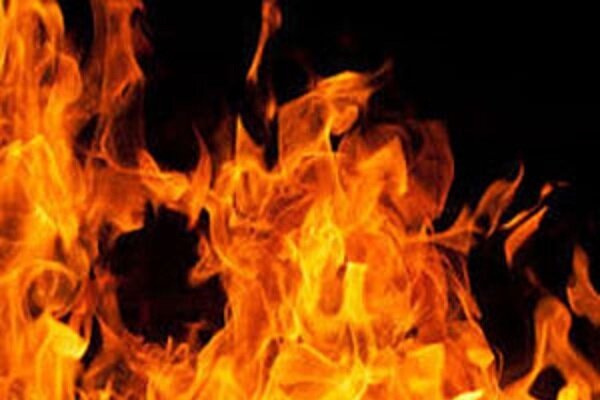 آتش گرفتن پراید در جاده اهواز-مسجدسلیمان +فیلم