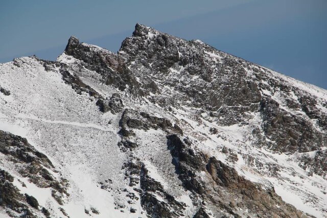 جزییات فوت دو کوهنورد در علم‌کوه / امدادگران هم گرفتار شدند