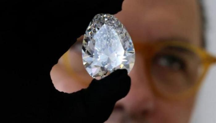 بزرگ ترین الماس سفید جهان در دبی + فیلم