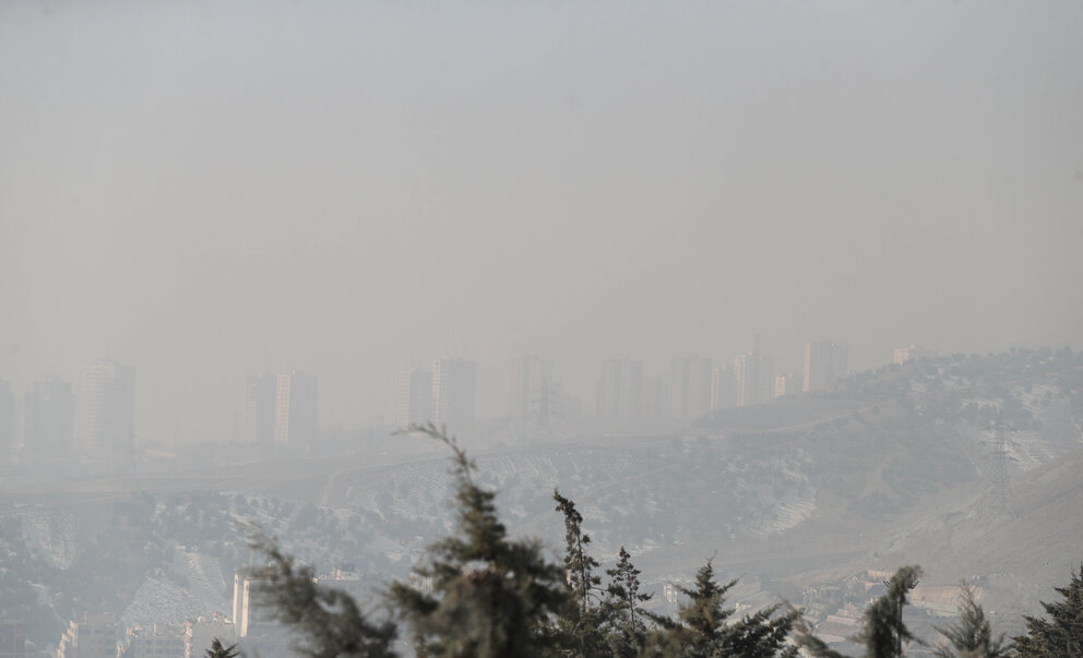 وضعیت آلودگی هوای تهران قرمز شد