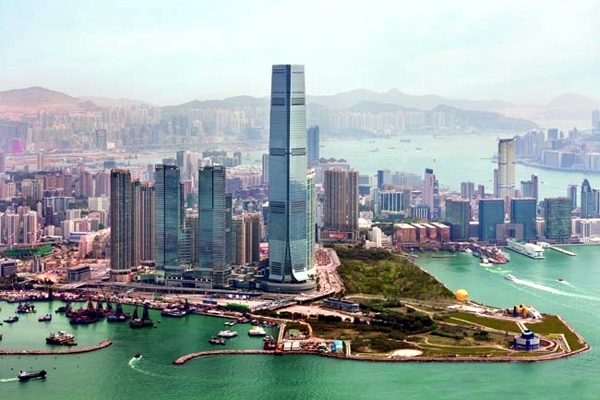 علت اصلی رکود اقتصادی هنگ‌کنگ چیست؟/ ضربه بزرگ افول چشمگیر صنعت گردشگری به اقتصاد