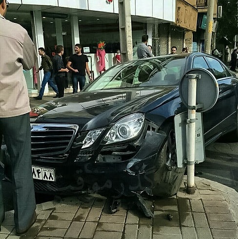 تصادف شدید مرسدس بنز در قزوین +عکس