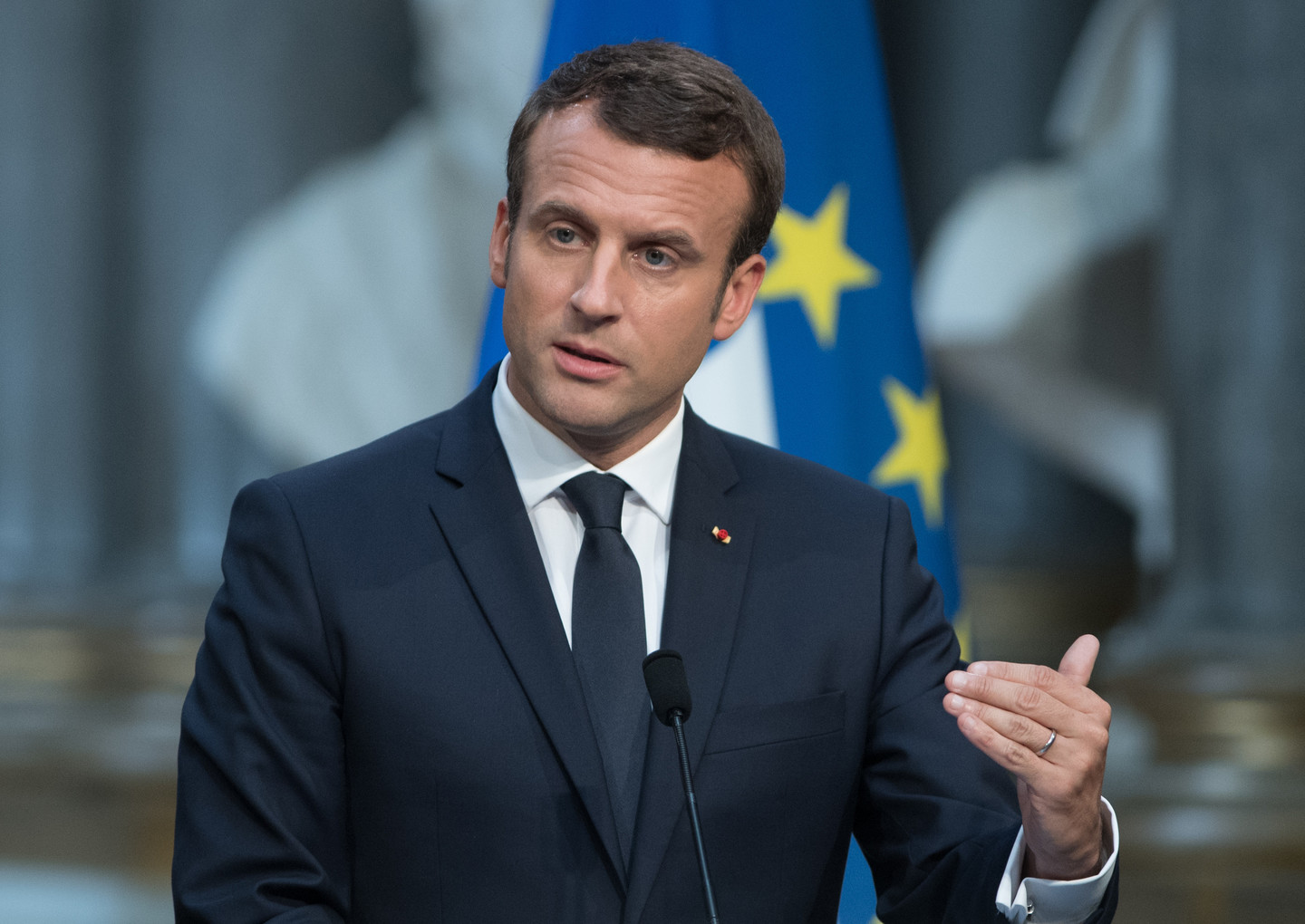 رئیس‌جمهور فرانسه درباره تبعات لغو برجام هشدار داد