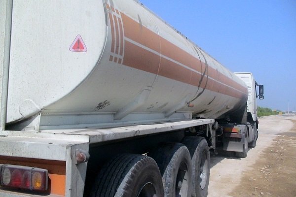 قاچاق سوخت از ایران به پاکستان توسط پاکستانی‌ها +فیلم