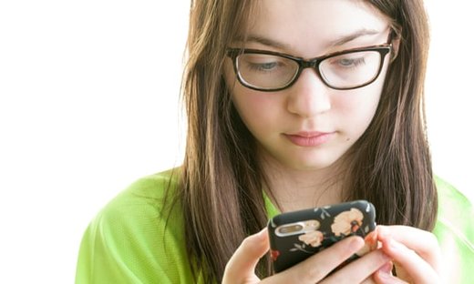 اینترنت چقدر روی شخصیت فرزندتان اثر می‌گذارد؟
