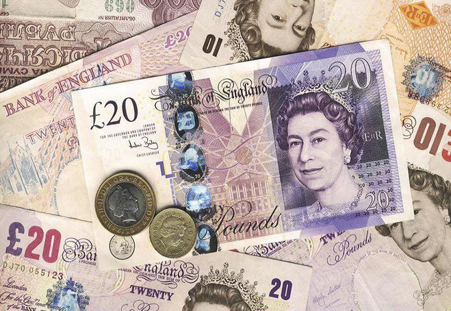 ارزش پوند پس از انتخابات انگلیس کم شد