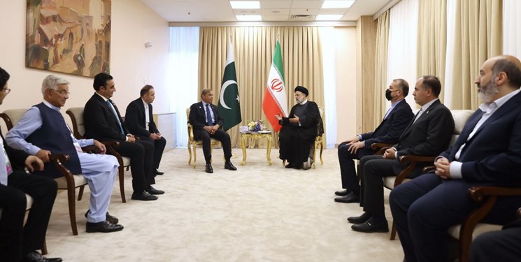 رییسی در دیدار با نخست وزیر پاکستان: ایران برای گسترش روابط با پاکستان حد و مرزی قائل نیست