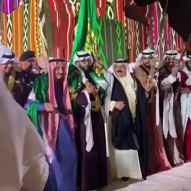 ملک سلمان با پادشاه بحرین رقصید +تصاویر