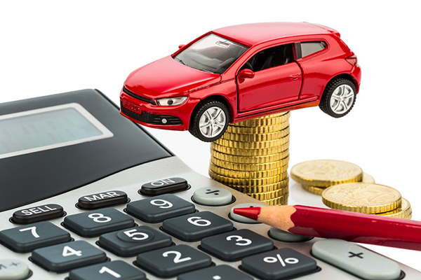 اخذ مالیات خودرو وارداتی با ارز نیمایی مغایر قانون است