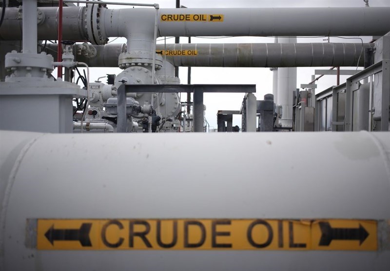 تولید نفت آمریکا ۶۶۹ هزار بشکه در روز کاهش یافت