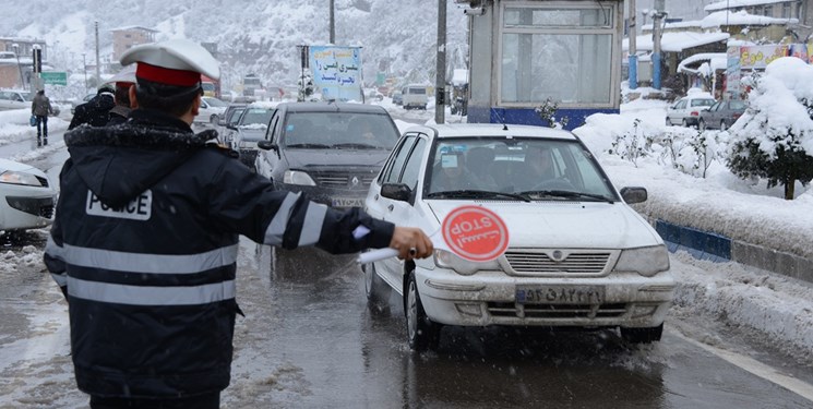بارش برف در ارتفاعات هراز و فیروزکوه