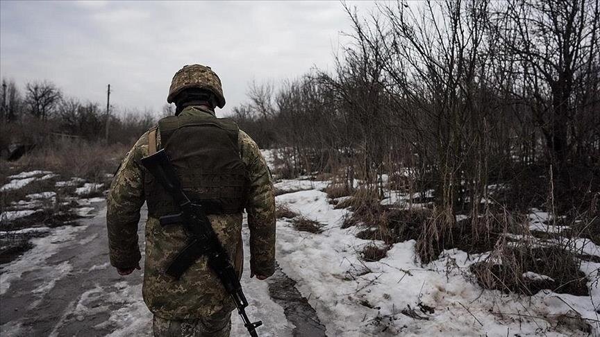 یک سرباز اوکراینی: زیر بمباران سنگینی قرار گرفتیم + فیلم
