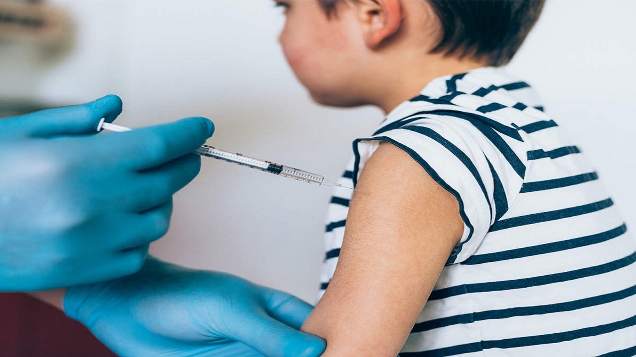 واکسیناسیون کودکان کی آغاز می شود؟