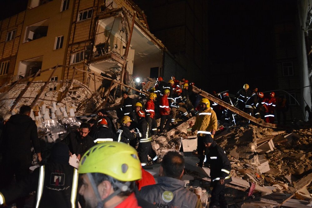 ورود دادستانی به حادثه انفجار ساختمان ۵ طبقه در تبریز