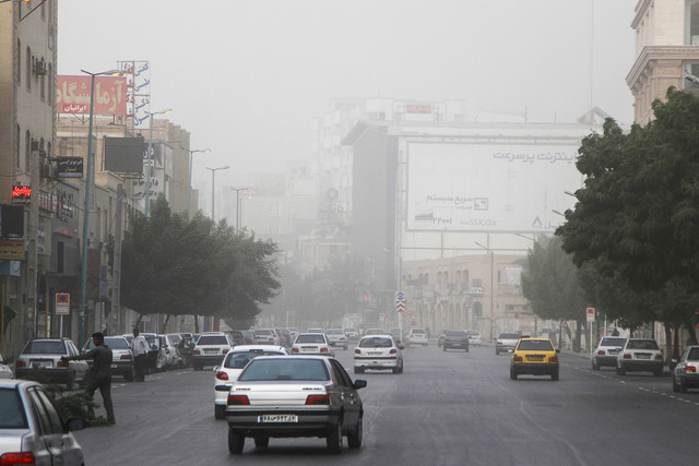 تداوم گرد و غبار در پنج استان کشور