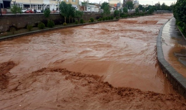 هشدار سیلاب و کولاک برف در ۸ استان
