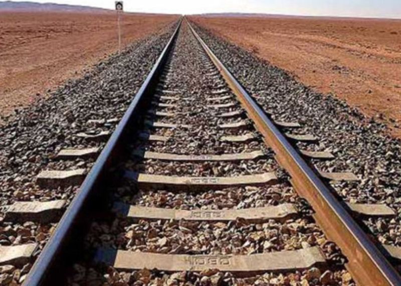 سیل سه واگن یک رام قطار باری در سمنان را از ریل خارج کرد