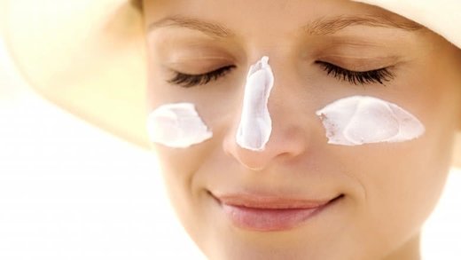 چگونه آفتاب سوختگی پوست را به سرعت درمان کنیم؟