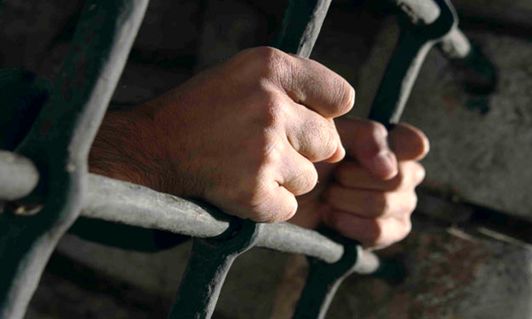 مجازات حبس برای دختر نوجوان به اتهام قتل مادر