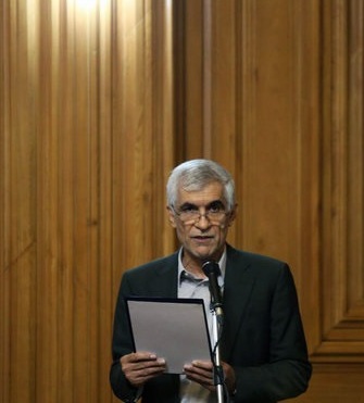  شهردار تهران لایحه برنامه سوم توسعه تهران را به شورای شهر ارائه کرد 