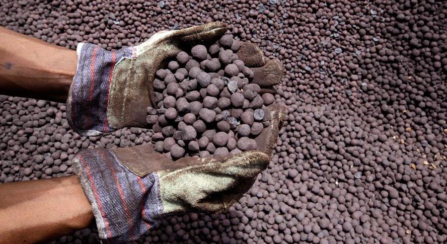 پذیرش گندله و کنسانتره سنگ آهن در بورس کالا/ استقلال کشف قیمت سنگ آهن از شمش فولاد