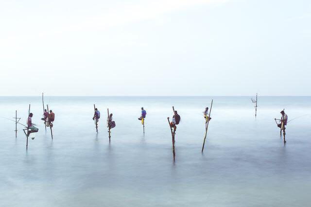 روش ماهیگیران سریلانکایی در عکس روز نشنال جئوگرافیک +تصویر