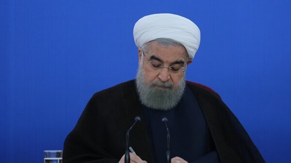 روحانی درگذشت همسر حجت الاسلام ری شهری را تسلیت گفت