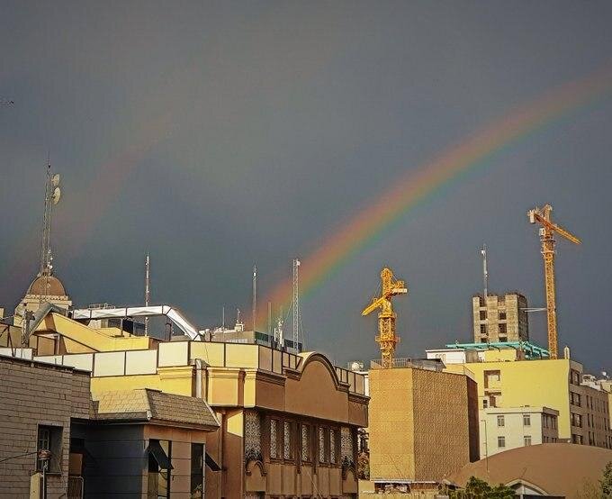 رنگین کمان آسمان تهران در آخرین روز سال98 +عکس