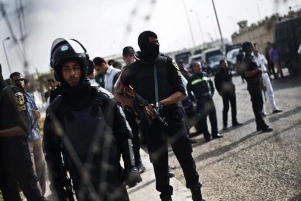 مجروحیت ۹ پلیس مصری در انفجار بمب