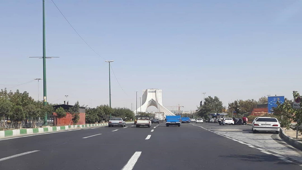چرا خط کشی‌ بزرگراه های تهران زود خراب می شود؟