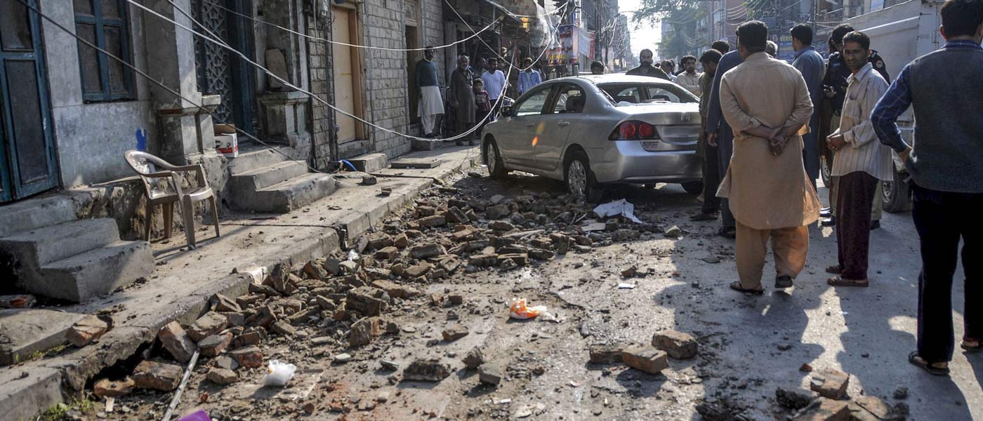 تصاویری از زلزله ۵.۸ ریشتری در پاکستان +فیلم