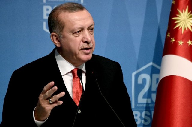 اردوغان: وضعیت فوق العاده در ترکیه ادامه می یابد