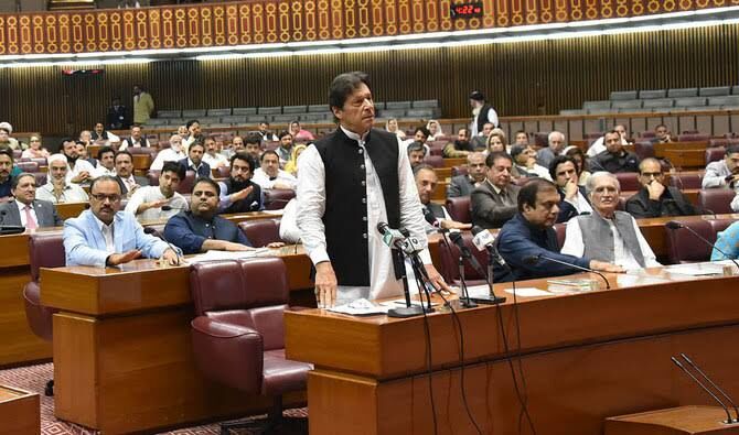 انحلال پارلمان و کابینه دولت پاکستان لغو شد