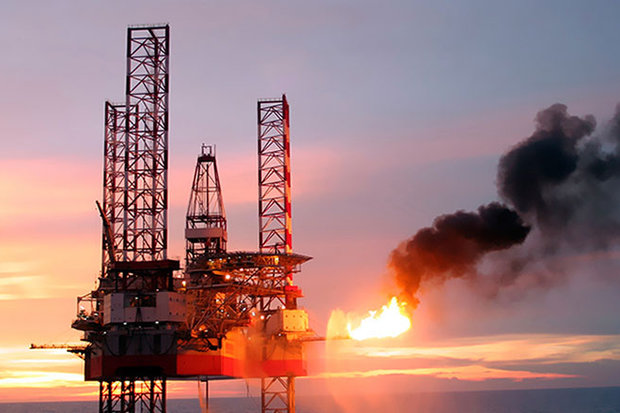 نفت به رکوردهای ۲۰۱۵ خود نزدیک شد