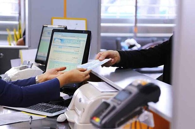 ساعت کار جدید بانک‌ها در شهرهای رنگی کرونا مشخص شد