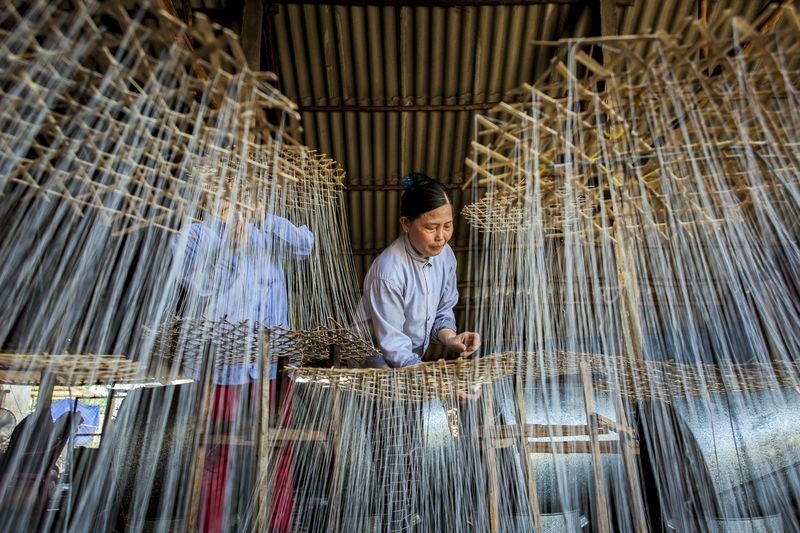  کارگران کارخانه آبنبات‌سازی ویتنام +عکس