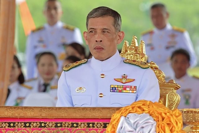 دارایی حیرت برانگیز پادشاه تایلند