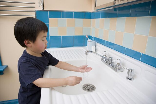 چند توصیه برای تشویق کودکان به شستن‌ دست‌ها